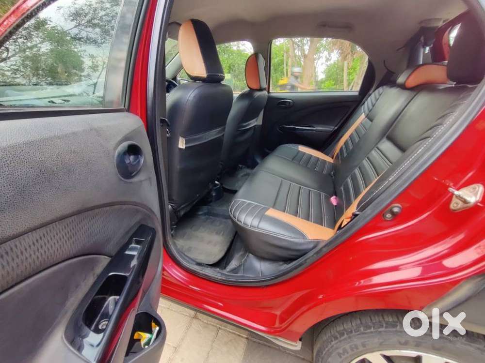 Toyota Etios Cross 1.2l G, 2017, Petrol