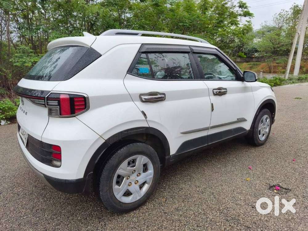 Hyundai Venue 1.2 S (o), 2022, Petrol