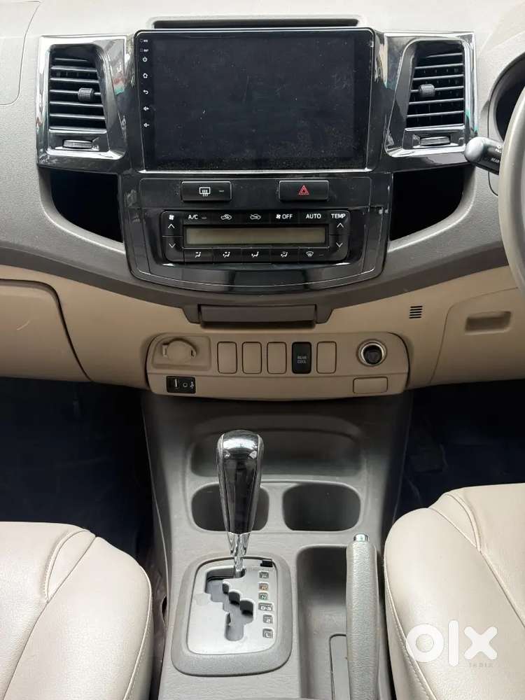 1111 Vvip Number 
Toyota Fortuner 2012