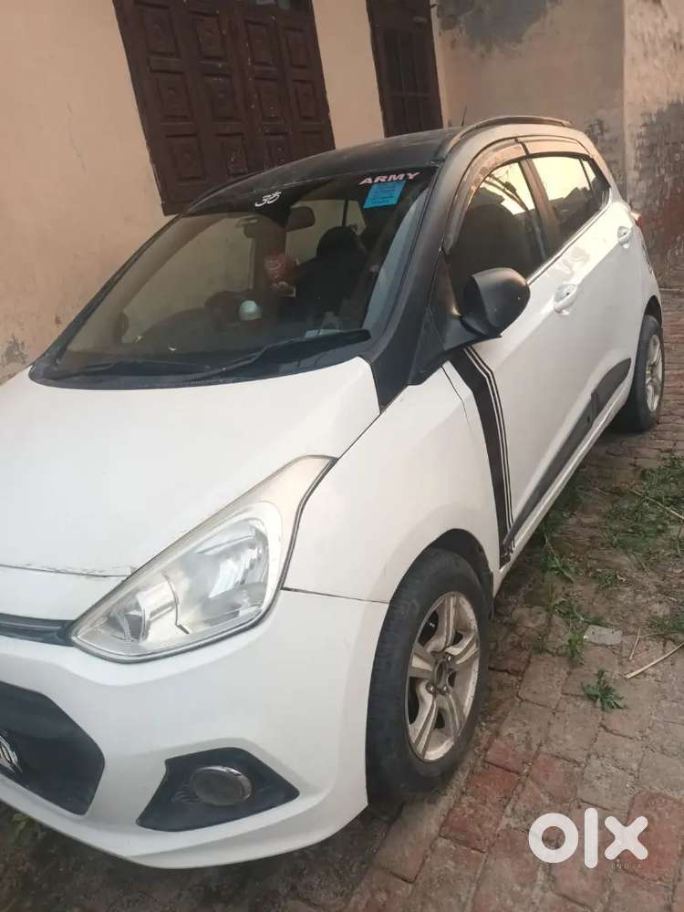 Hyundai Grand I10 2015 Petrol 99000 Km Driven