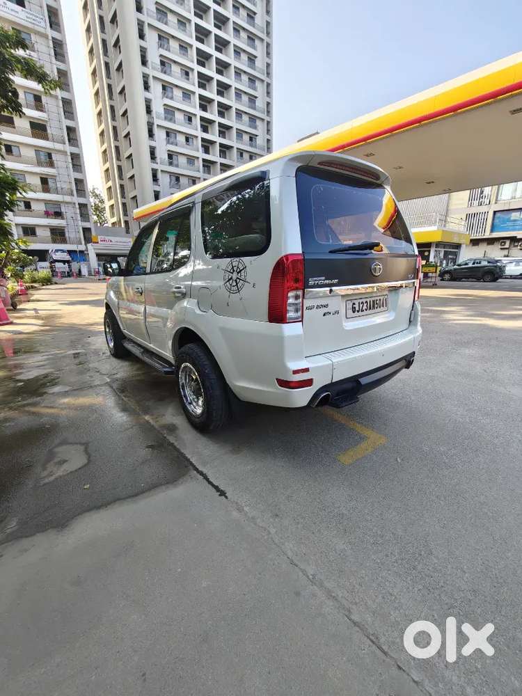 Tata Safari Storme Lx 2013