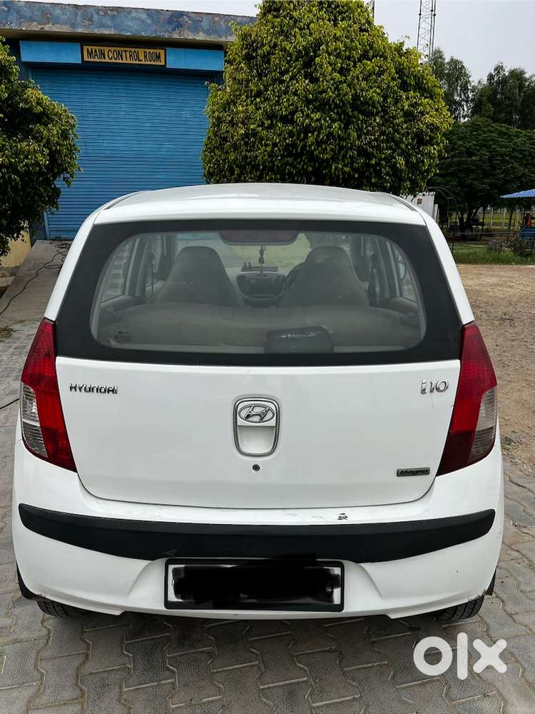 Hyundai I10 Magna Petrol And Cng 2010