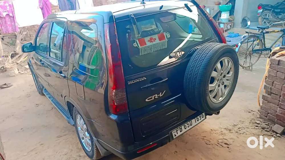 Honda Cr-v 2005 Modal Passing 2031  Petrol 4th Owner  Alloy Wheels