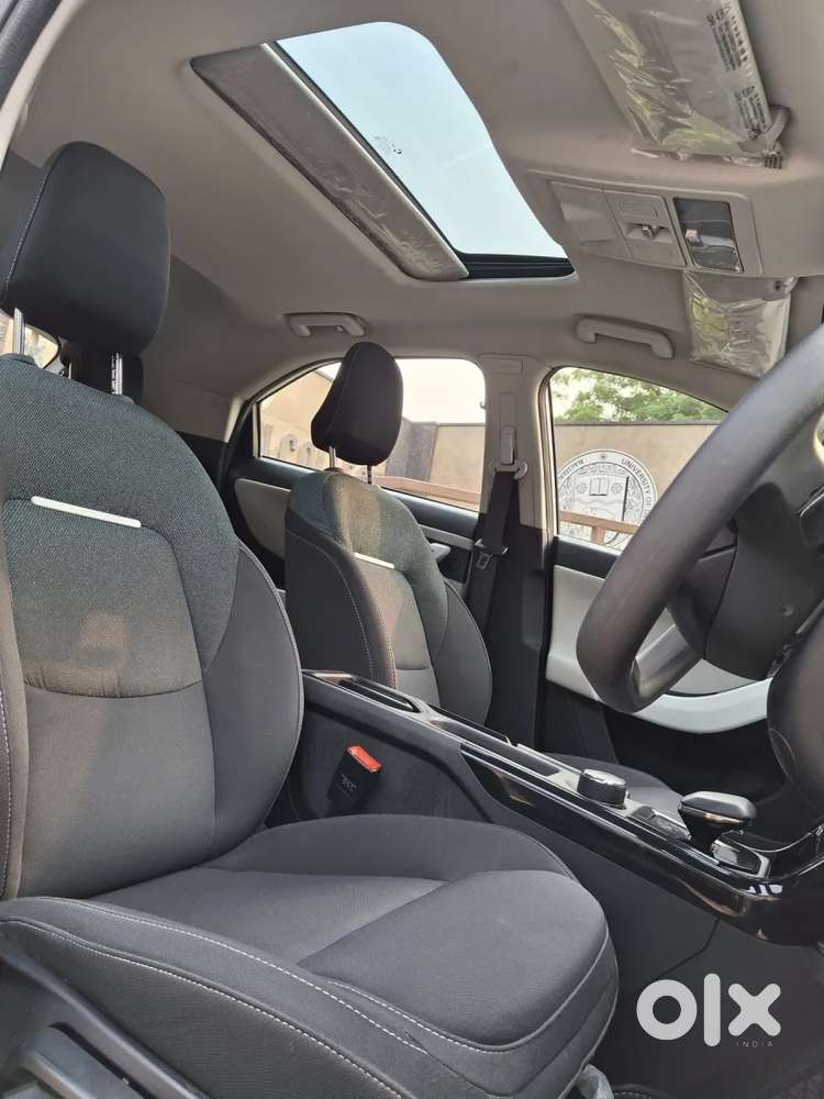 Tata Nexon Creative Plus 1.2 Revotron Petrol 7dca, 2024, Petrol