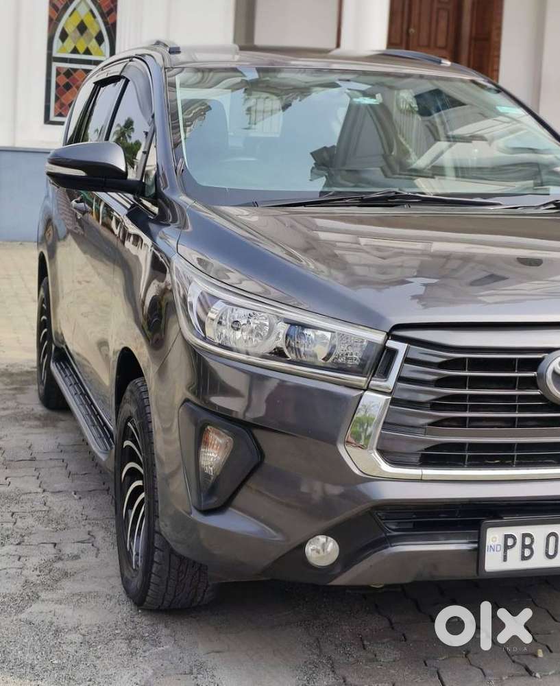 Toyota Innova Crysta 2.4 Gx Mt, 2017, Diesel