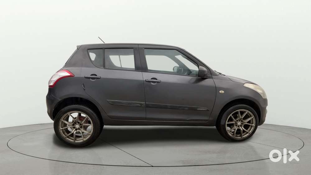 Maruti Suzuki Swift 1.2 Lxi (o), 2017, Petrol