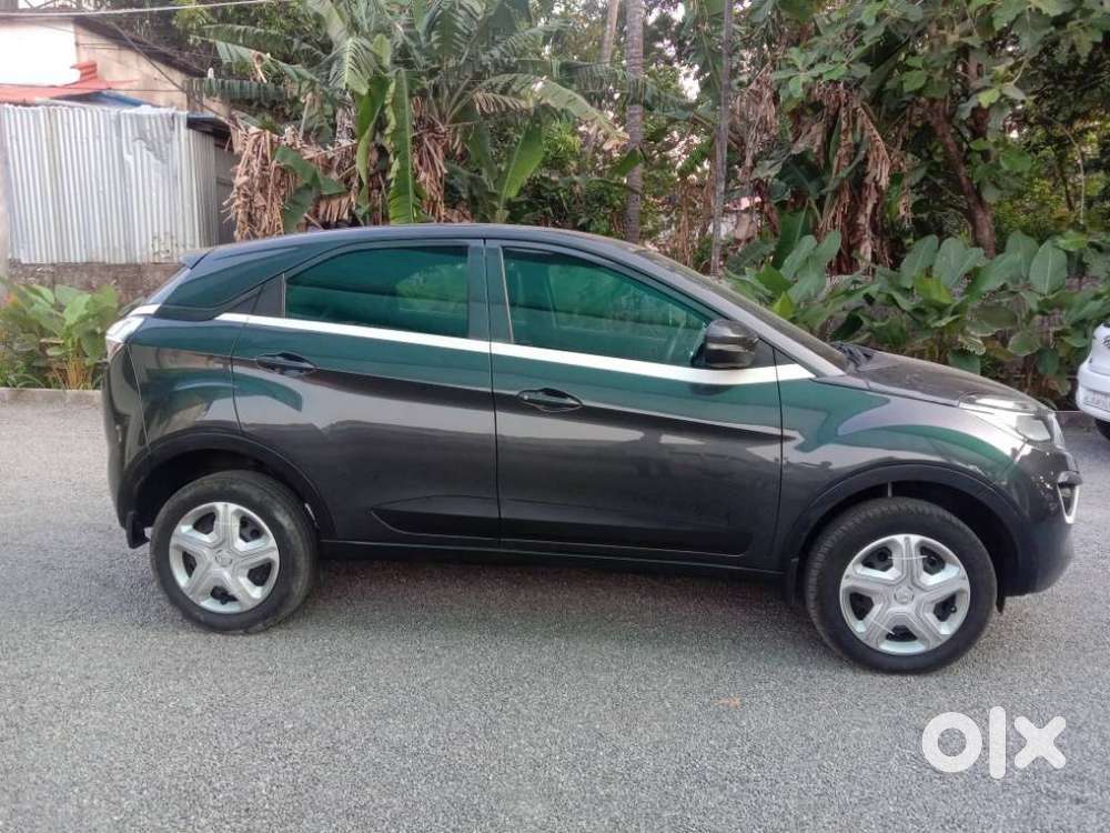 Tata Nexon 1.2 Revotron Xm (s), 2018, Petrol