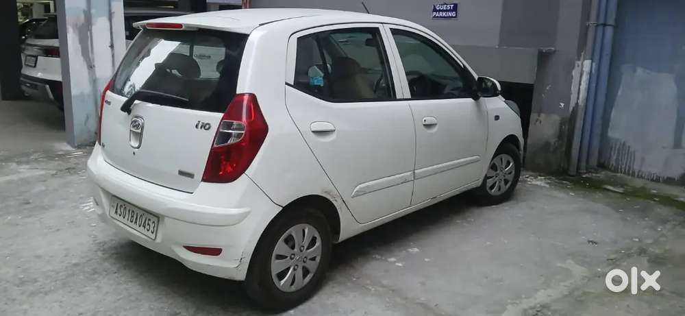 Hyundi I10