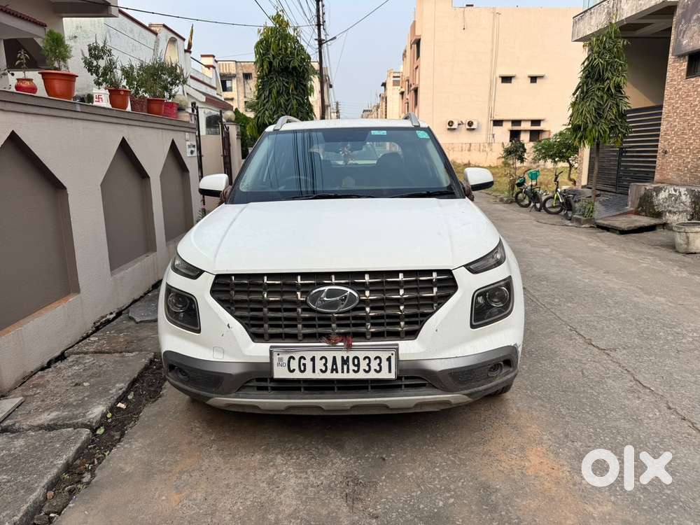 Hyundai Venue Petrol 2021
