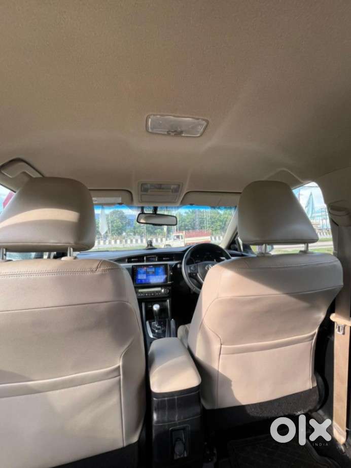 Toyota Corolla Altis, 2016, Petrol