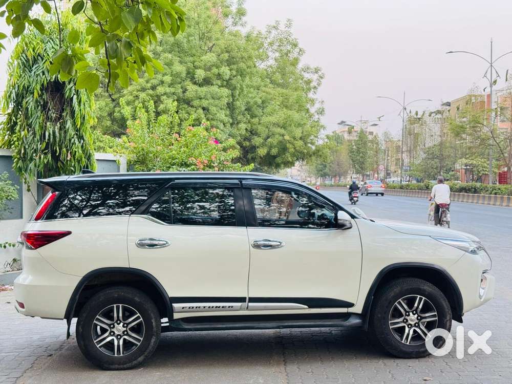 Toyota Fortuner [2021-ongoing] 2.8 2wd Diesel At, 2017, Diesel
