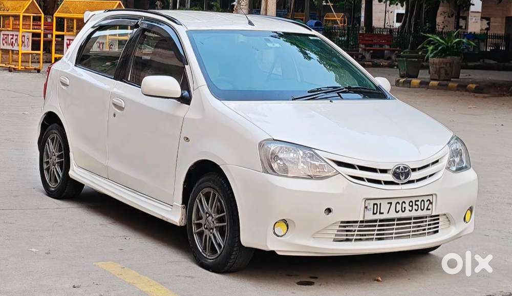 Toyota Etios Liva G, 2012, Petrol