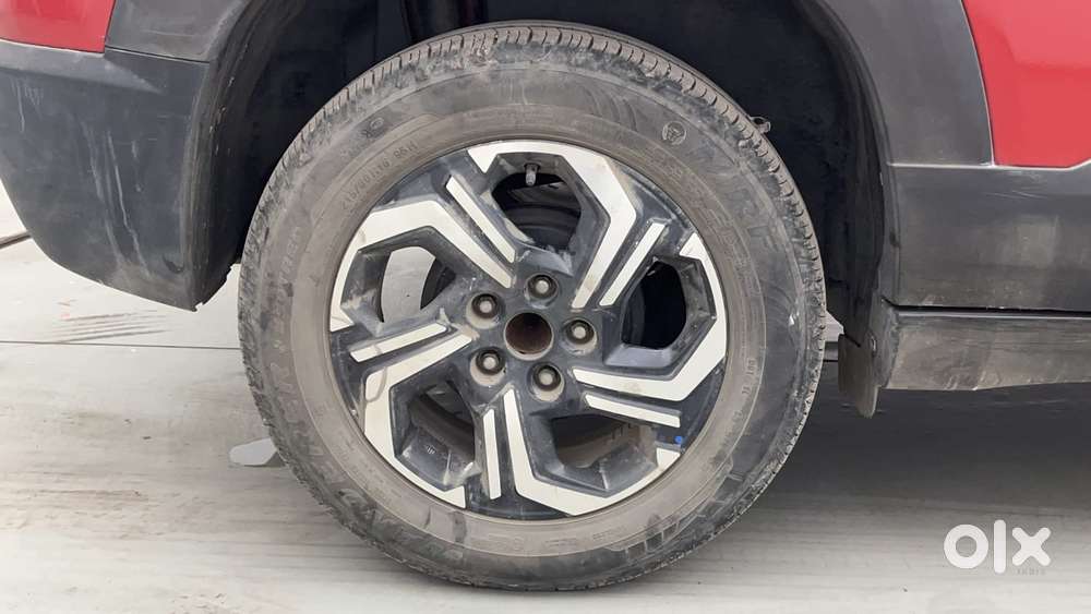 Maruti Suzuki Vitara Brezza 1.5 Zxi Plus Dual Tone, 2022, Petrol