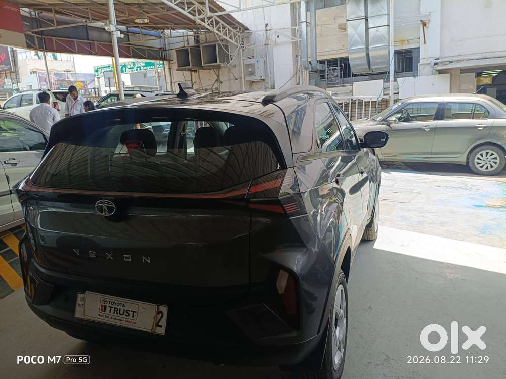 Tata Nexon, 2023, Petrol