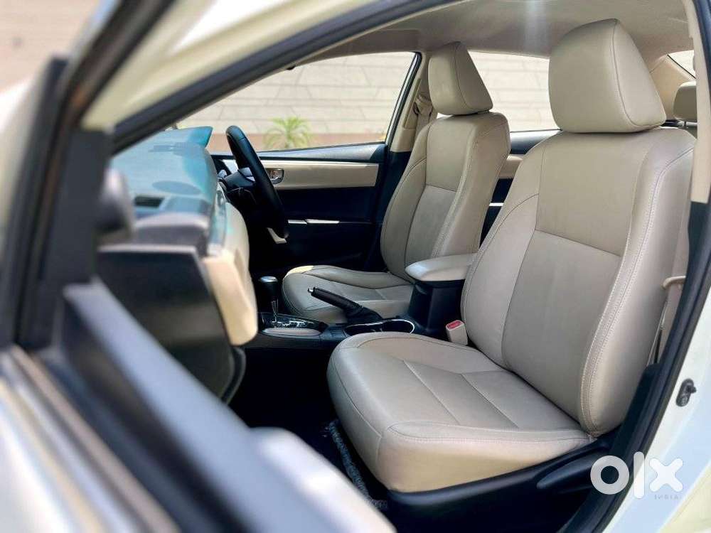 Toyota Corolla Altis 2013-2017 Vl At, 2015, Petrol