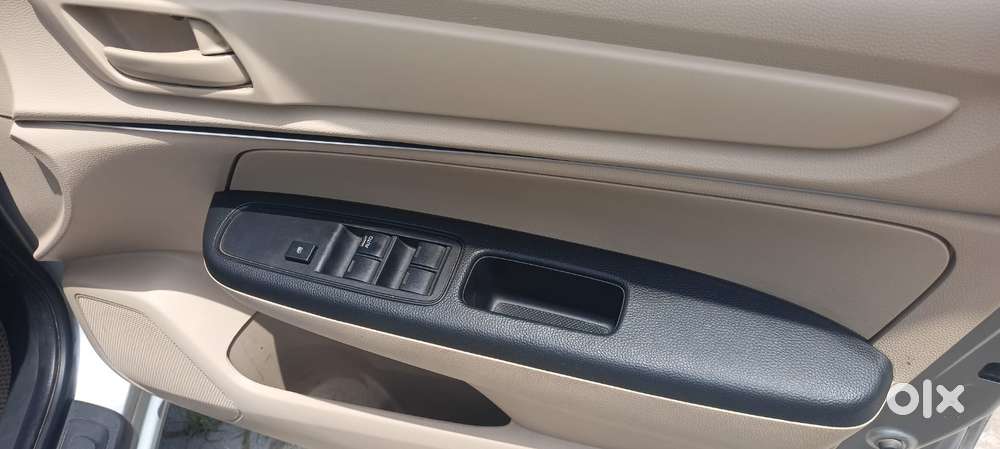 Honda Amaze 2nd Gen Elite Edition Mt, 2019, Petrol