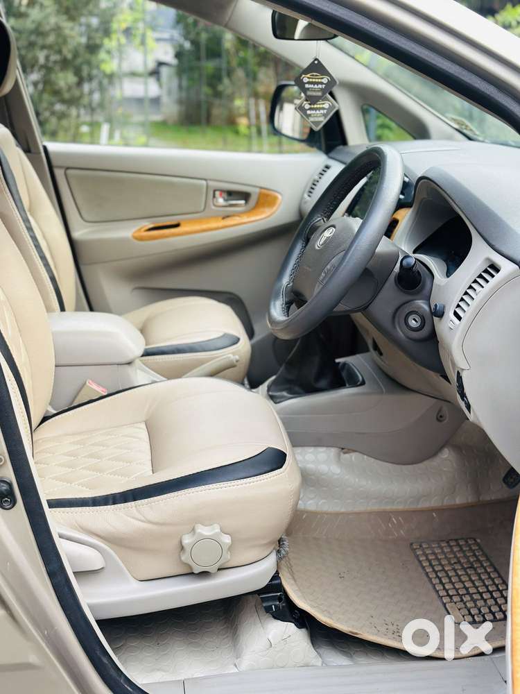 Toyota Innova 2.5 V 7 Str, 2011, Diesel