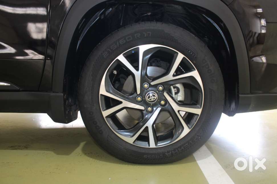 Toyota Urban Cruiser Hyryder 1.5 V Neo Drive At, 2025, Petrol