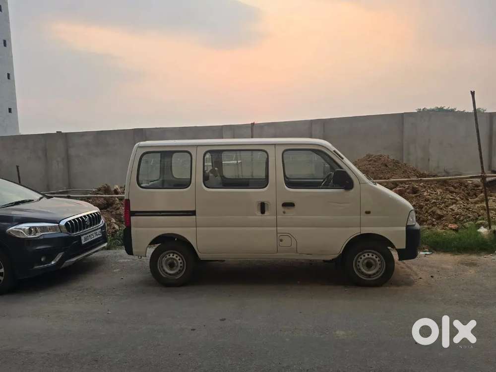 Maruti Suzuki Eeco 2024 Petrol Well Maintained