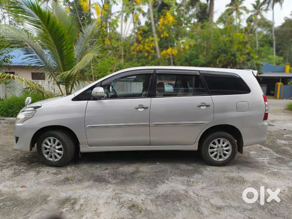 Innova Turbo Diesel 2.5v Original Kerala  Well Maintained Family Car.