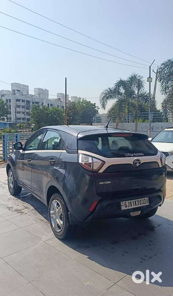 Tata Nexon 1.5 Revotorq Xm (s), 2019, Petrol