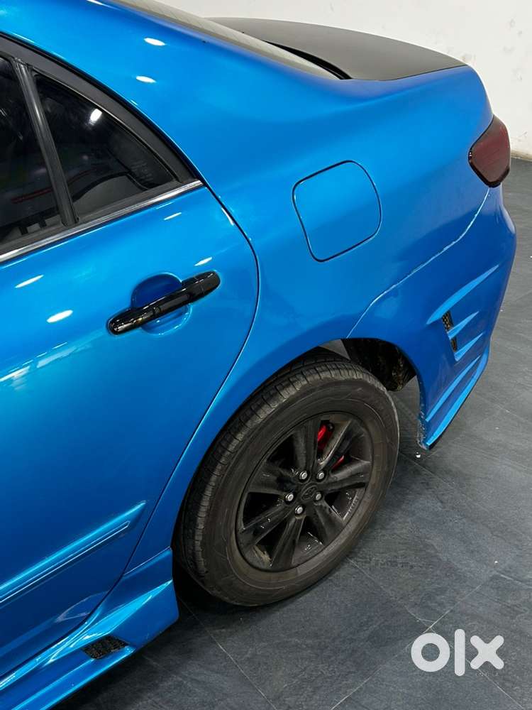 Toyota Corolla Altis 2011