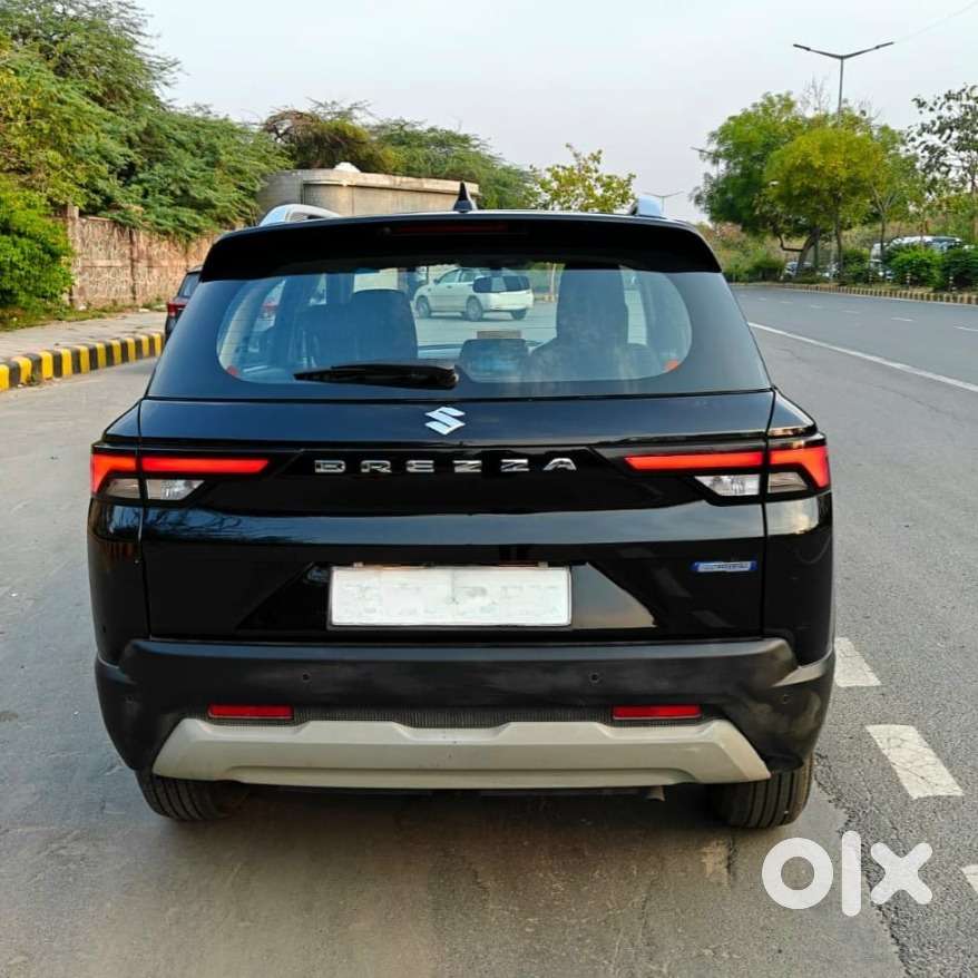 Maruti Suzuki Brezza 1.5 Zxi At Smart Hybrid, 2024, Petrol