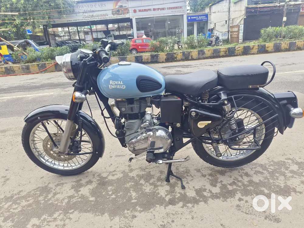 Sky Blue Royal Bullet Blue Colour Royal Enfield Classic 350 Lagoon