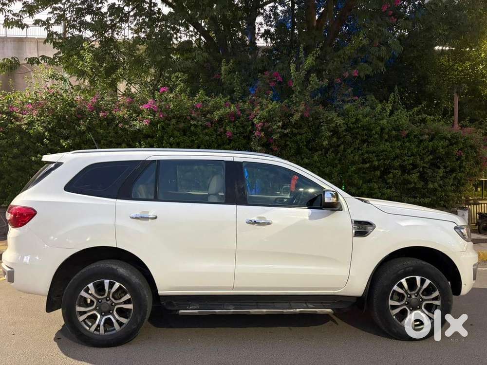 Ford Endeavour 3.2 Titanium 4x4
