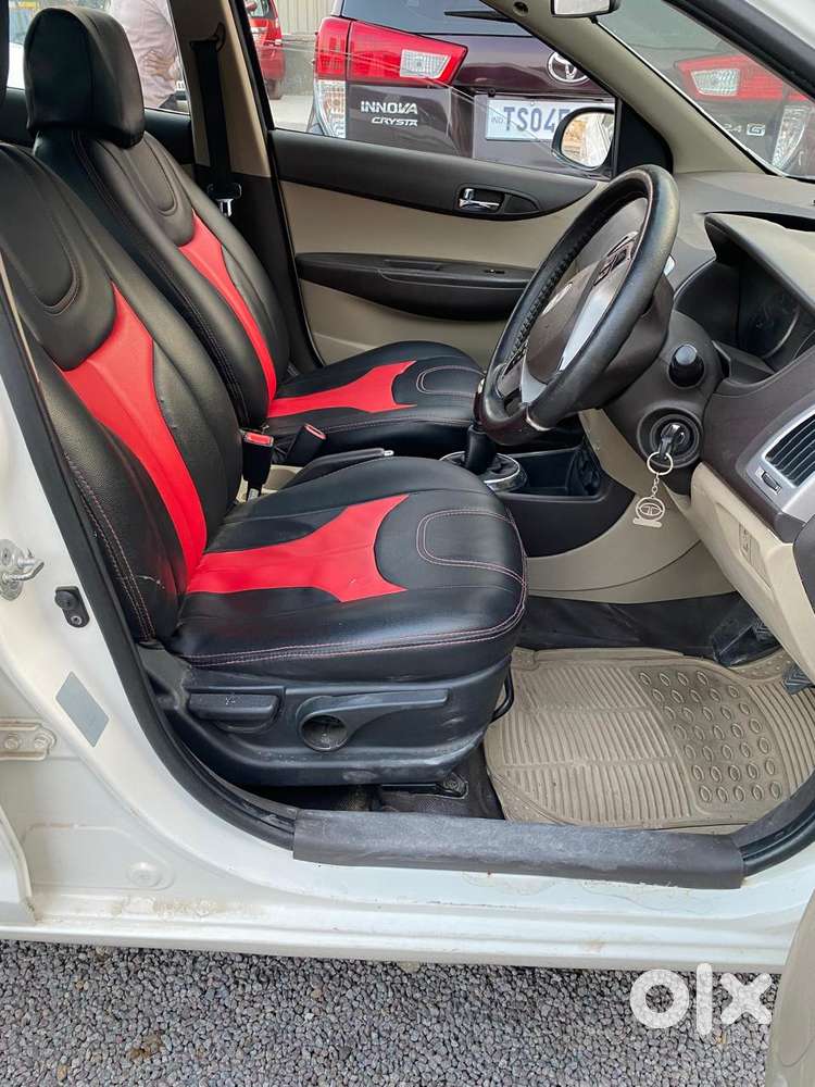 Hyundai I20 Asta 1.4 Crdi With Avn 6 Speed, 2012, Diesel