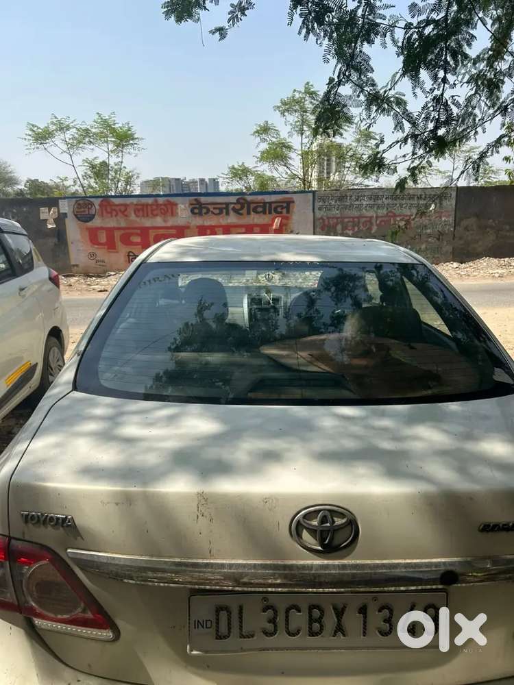 Toyota Corolla Altis 2013