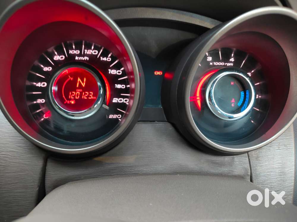Mahindra Xuv500 W8 2wd, 2012, Diesel