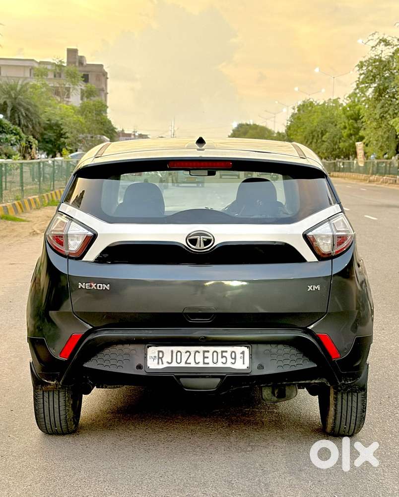Tata Nexon 1.2 Revotron Xm (s), 2018, Petrol