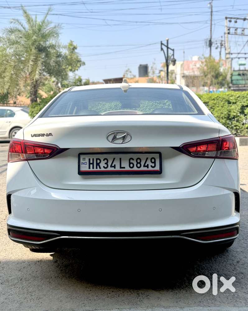 Hyundai Verna 1.5 Sx Diesel Mt, 2022, Diesel
