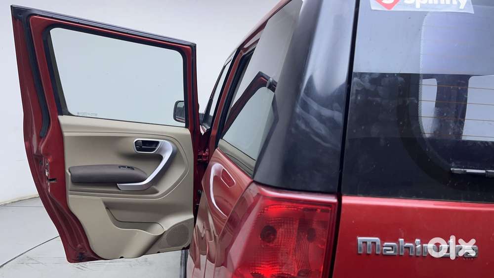 Mahindra Tuv 300 Mhawk100 T8, 2016, Diesel