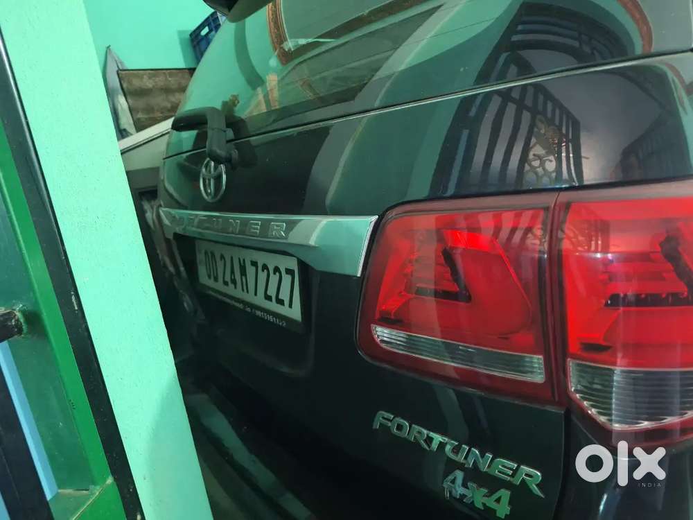 Toyota Fortuner 2012