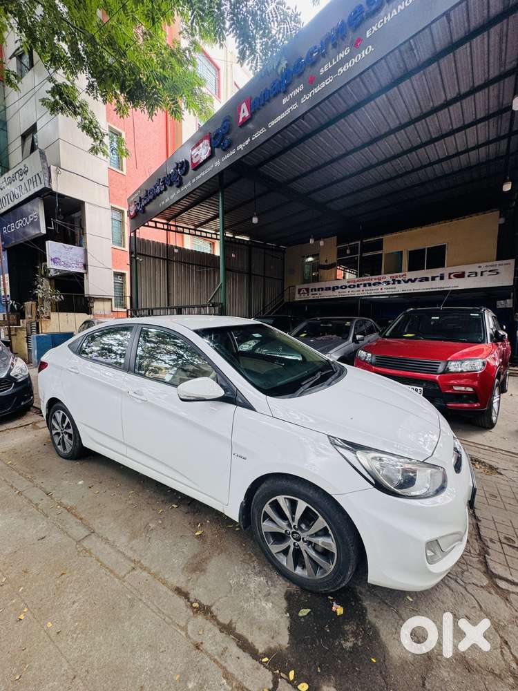 Hyundai Fluidic Verna