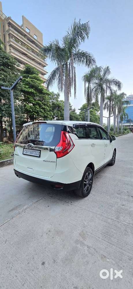Mahindra Marazzo, 2019, Diesel