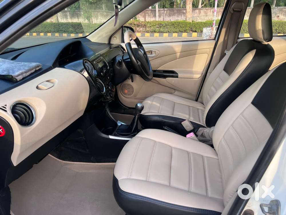Toyota Etios Liva, 2017, Petrol