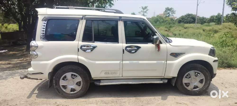 Mahindra Scorpio 2.2 S4 2016