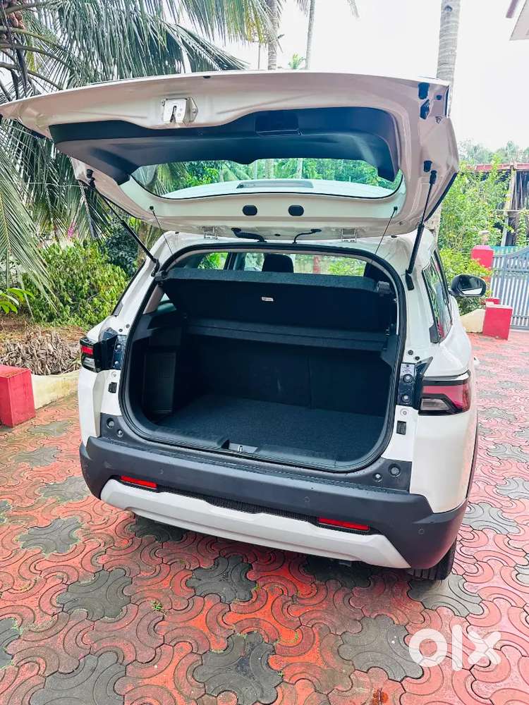 Brezza Zxi Plus 2023 Top Variant
