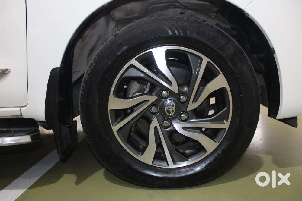 Toyota Innova Crysta [2020-ongoing] 2.4 Gx At 7 Str, 2020, Diesel