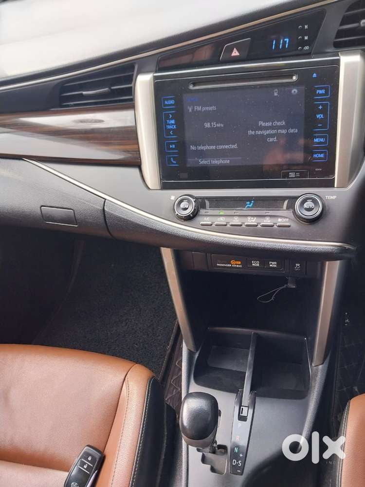 Toyota Innova Crysta