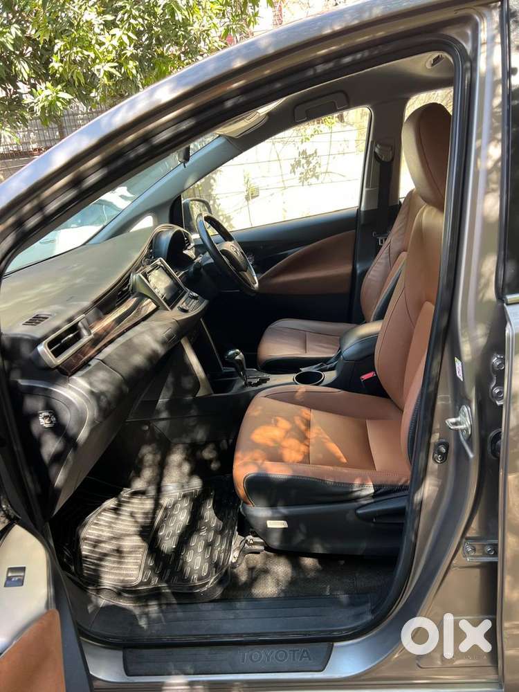 Toyota Innova Crysta 2017 Re