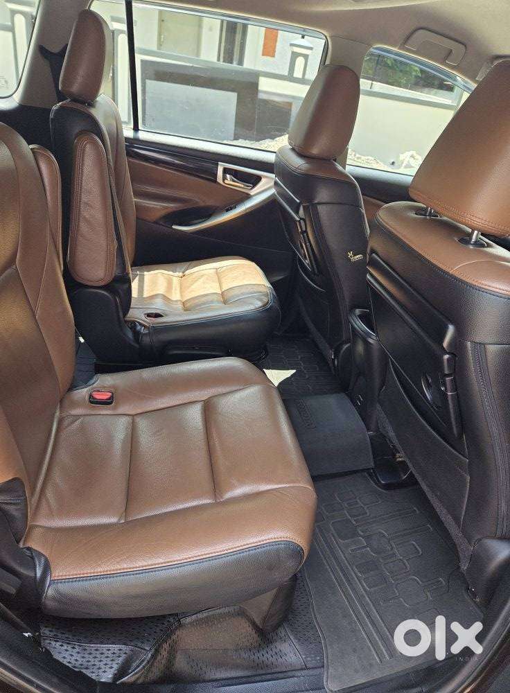 Toyota Innova Crysta 2.4 V, 2017, Diesel