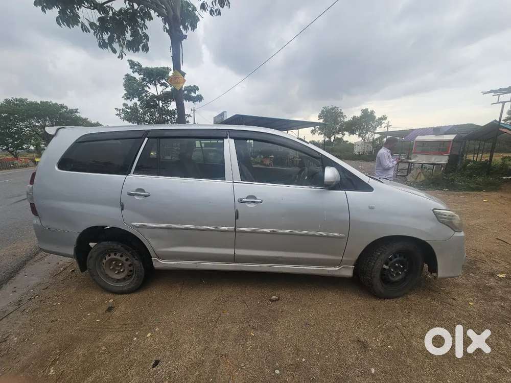 Toyota Innova G4 2012 3rd Owner