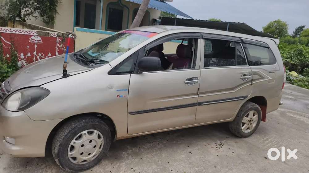 Toyota Innova 2011 Diesel Well Maintained