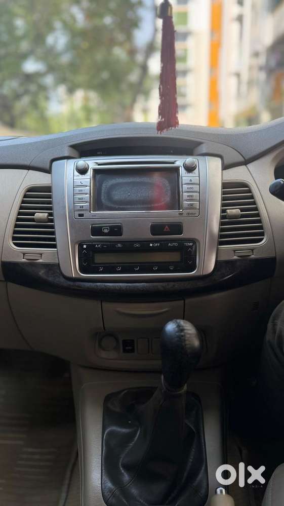 Toyota Innova 2.5 Zx Diesel 7 Seater Bsiii, 2014, Petrol