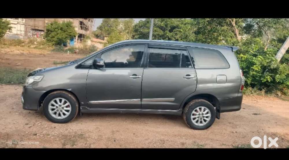 Toyota Innova 2.5 Vx 2012