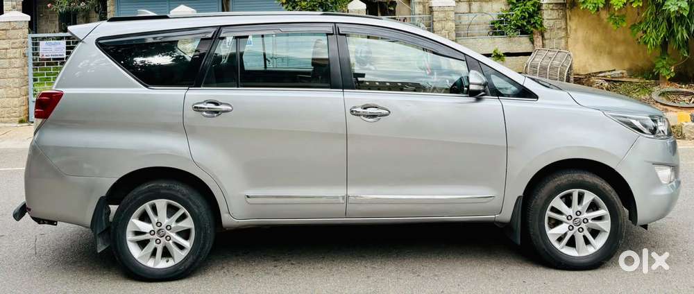 Toyota Innova Crysta 2.4 V 7 Str, 2017, Diesel